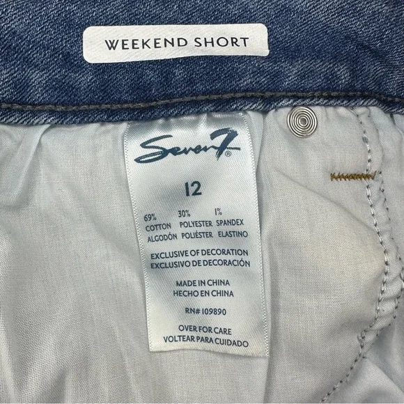 Seven7 Weekend Denim Shorts Size 12 Frayed Hem Light Wash - Picture 3 of 10